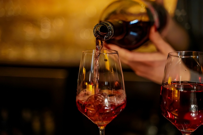Afbeelding van een glas rode wijn